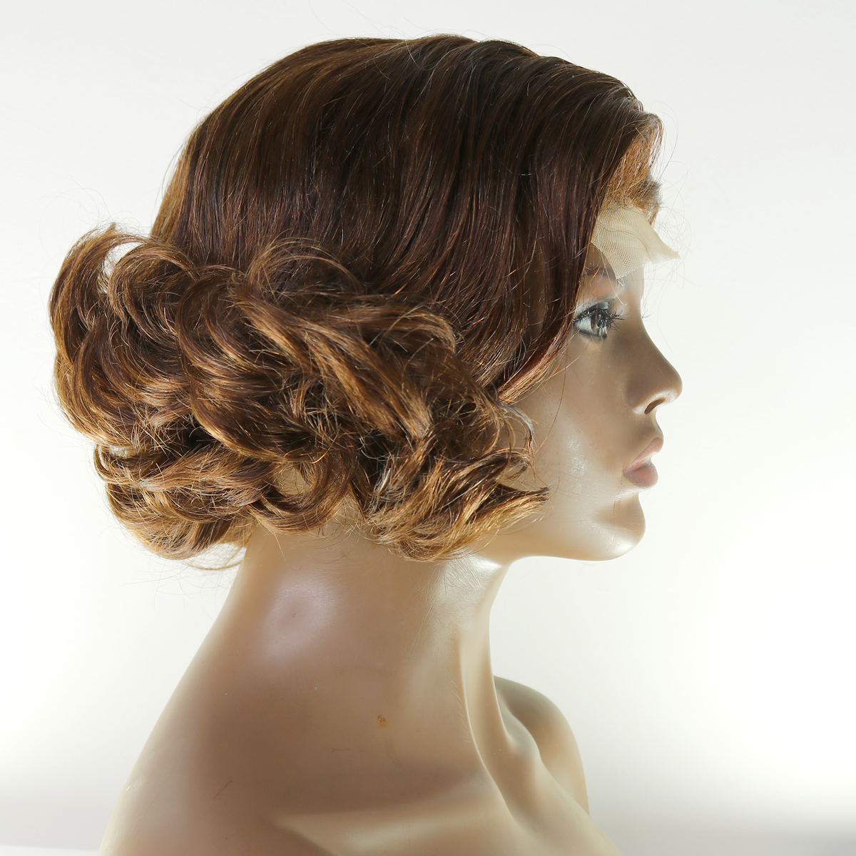 Perruque Bob Bouclé 3 coloris disponibles - Cheveux Brésiliens pré-épilée, Lace HD 4x4 300%